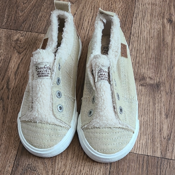 Blowfish Kids Beige Slip-On Sneakers - Picture 2 of 8